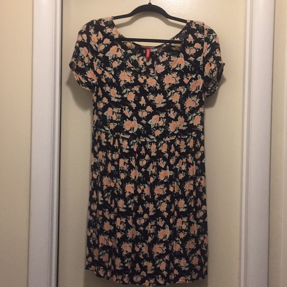 NWOT H&M Floral Crinkle Dress ASO Teen Wolf
